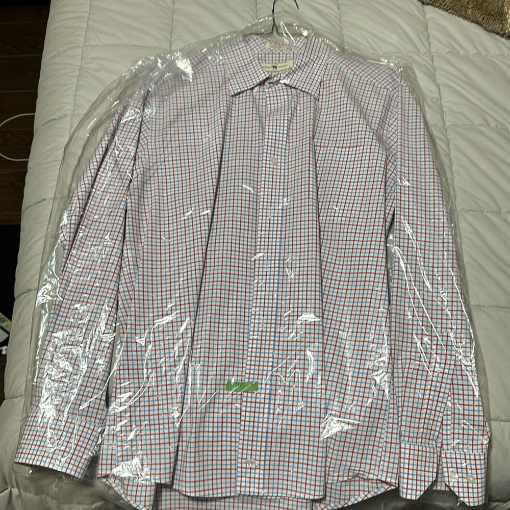 Onward Reserve - Mens button down - Size L - Brand New